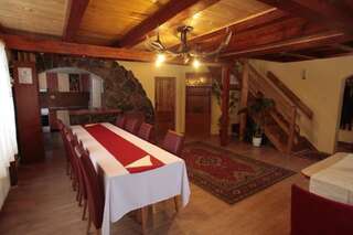 Дома для отпуска Casa Moldovan Извору Мурешулуй Дом с 4 спальнями-44